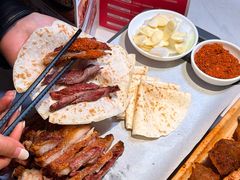 -小河公主秘制烤羊腿(小绿谷店)