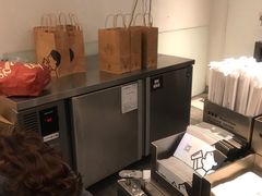 -喜茶(上海打浦桥日月光gelato lab+店)