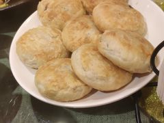 -香巴拉云南餐厅(华莱坞店)