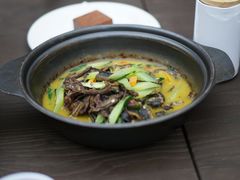 -几个木匠匠人厨房