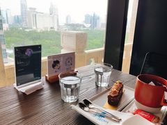 -光海书局(南京东路第一百货店)