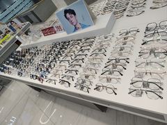-卡罗林蔡司授权门店(南京东路店)