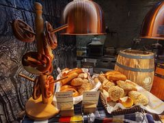 德式碱水包-北京希尔顿逸林酒店-逸轩西餐厅-自助餐厅