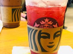 -星巴克臻选(莘庄仲盛店)