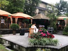 -二荆条·蜀鲜汇城市森林火锅