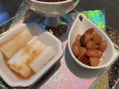 -铭牛烧肉·和牛海鲜自助(高新月牙湖店)
