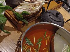 -黔诚多彩火锅(甲秀楼店)