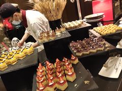 -上海西藏大厦万怡自助餐厅(徐汇店)