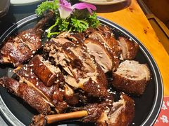 -小饕荟雅安贡椒鱼鲜馆(广福桥店)