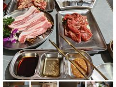 -围炉肉舍•炭烤活鳗•丹东海鲜烤肉(步行街店)