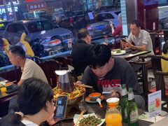 -川流不息·地道川菜·小龙虾(松东路店)