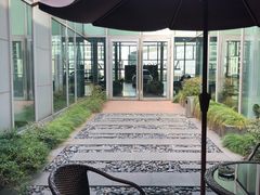 -杭州中升之星奔驰4S店(滨江店)