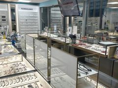 -优视觉视光中心•青少年近视防控(新世界中心写字楼店)