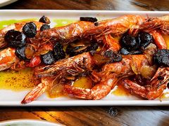 油焖大虾配黑蒜-Brut Eatery Wine Bar & Restaurant (建国东路店)