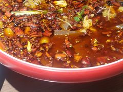 -有红鸡毛店·川菜(建设路店)