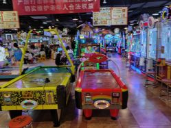 -卡通尼乐园(银泰店)
