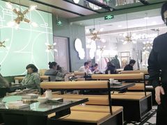 大堂-一席地·本地鸡窝·杭帮鸡火锅(萧山银隆百货店)