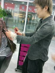 -Coo Hair salon