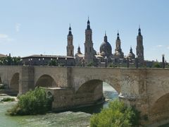 -皮拉尔圣母圣殿主教座堂