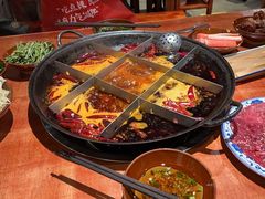 -周小明火锅(黑金冠社区店)