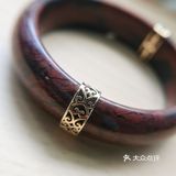 俗话说手镯断掉就是在为主人挡灾祸的[委屈]