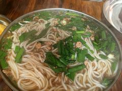 -正宗杨记普洱酸醋米线(总店)