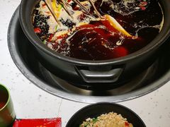 -钢管厂五区小郡肝串串香(奥克斯广场锦城万达店)