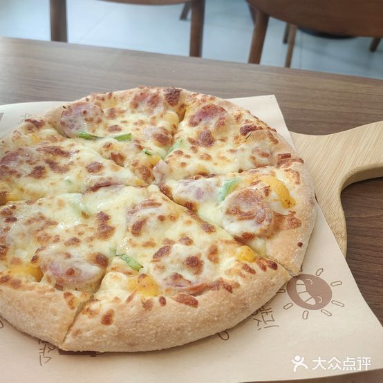 桉树纯手拍流心披萨