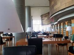 大堂-浦东图书馆读者餐厅