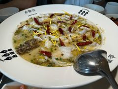 -渔语鱼酸菜鱼新川菜(来福士店)