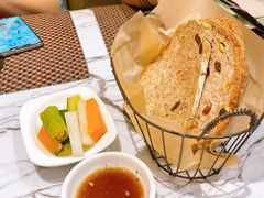 餐前面包-TAMATI(巴黎贝甜韩式西餐厅店)