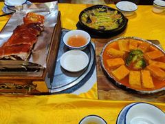 -东方之猪四更烤乳猪(金垦总店)