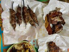 -艾力江和田馕坑烤肉店