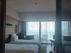 -三亚湾海居雅高铂尔曼度假酒店