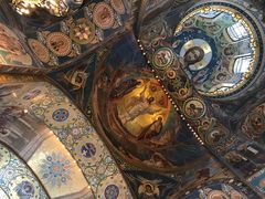 -滴血救世主教堂