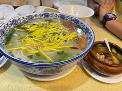 -桥香园云南过桥米线(金马碧鸡店)