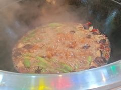 -哈尔滨烧烤·山河村铁锅炖(交大店)