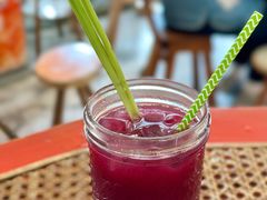 柠檬草黑葡萄冰茶-野草莓自由市场