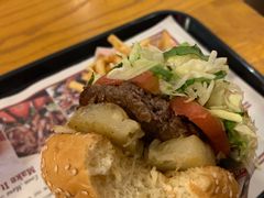 -The Habit Burger Grill 哈比特汉堡(复兴soho店)