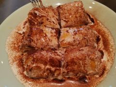 漏奶滑-潮界(虹桥新天地店)