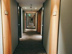 -上海浦东中心万枫酒店