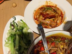 -渝信川菜 · 川味家常菜(财富购物中心店)