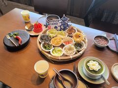 -包整·丝娃娃(甲秀楼景观店)