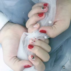 -YCai简薇美甲美睫美妆