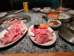 -阪尚皇·原切牛排·烤肉火锅自助(北京路店)