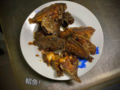 油煎鲳鱼-老人和饭店(淮海中路店)