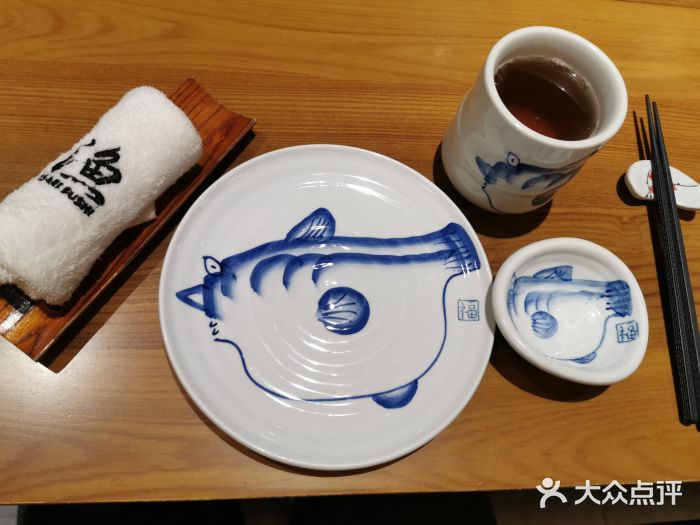 渔寿司·日本料理(艾尚天地店)餐具摆设图片