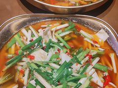 -三叔特色自贡菜(中海国际店)