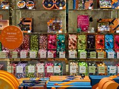 -VENCHI 闻绮(北京国贸商城店)