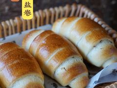 -沁屋面包店(人民东路店)